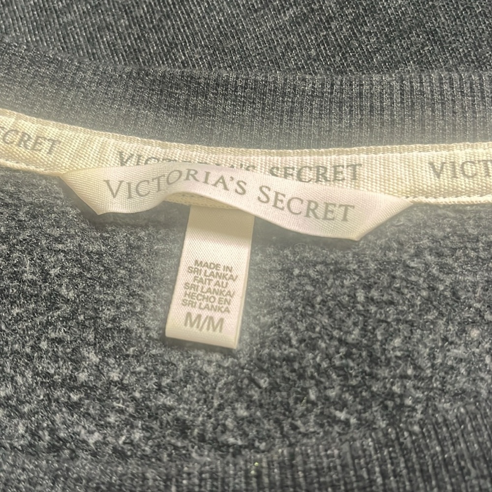 Victoria’s Secret • Velvet Heart VS Fashion Show 2014 Pullover Sweatshirt - Picture 5 of 8